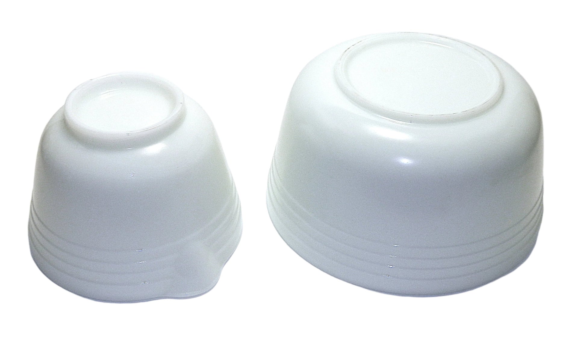 Hamilton Beach Milk Glass Bowl Set