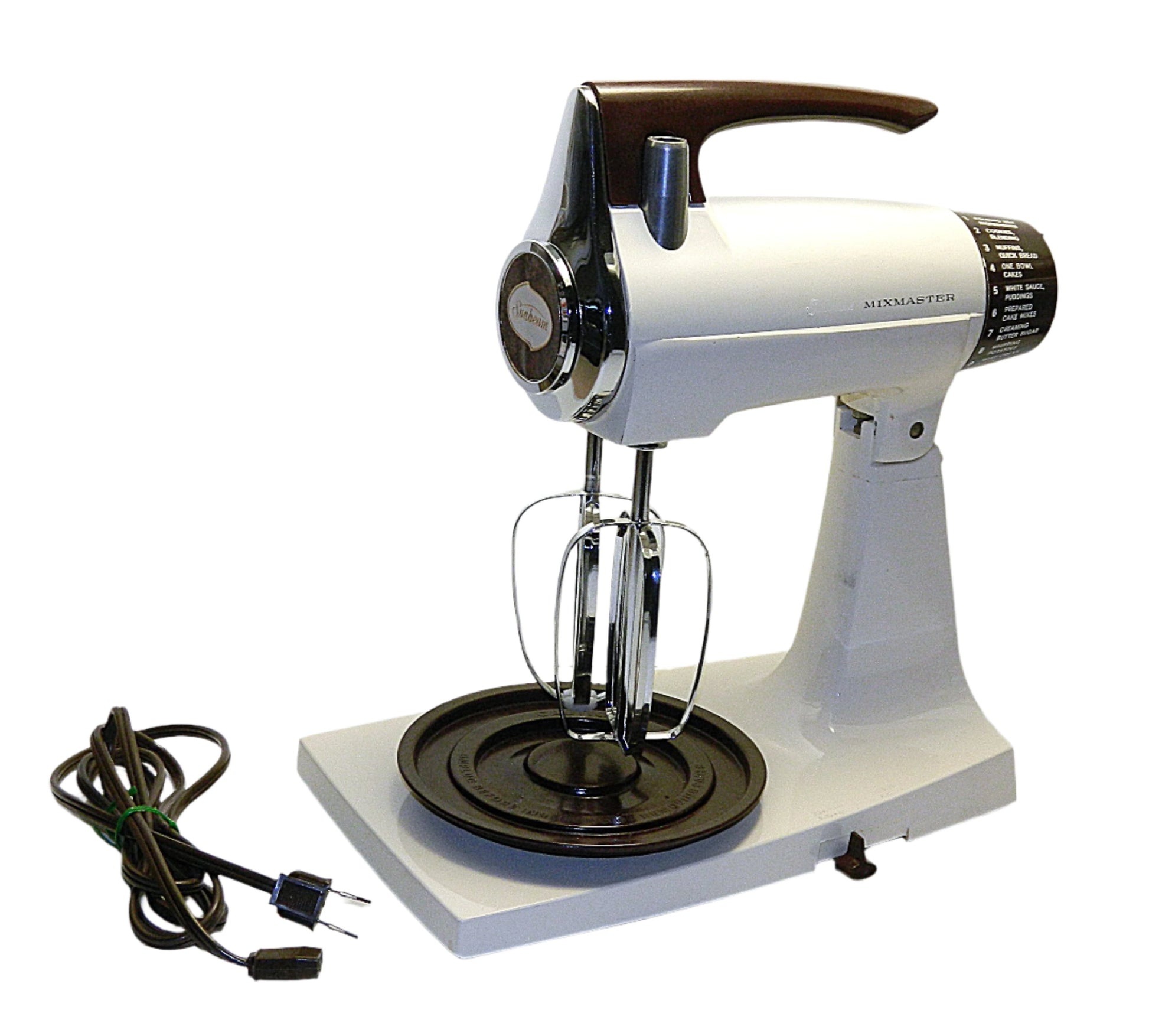 Mixmaster Model 1-7A Refurbished - Cream White