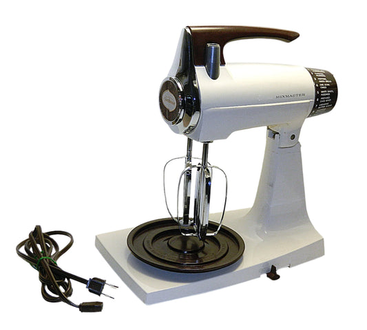 Mixmaster Model 1-7A Refurbished - Cream White