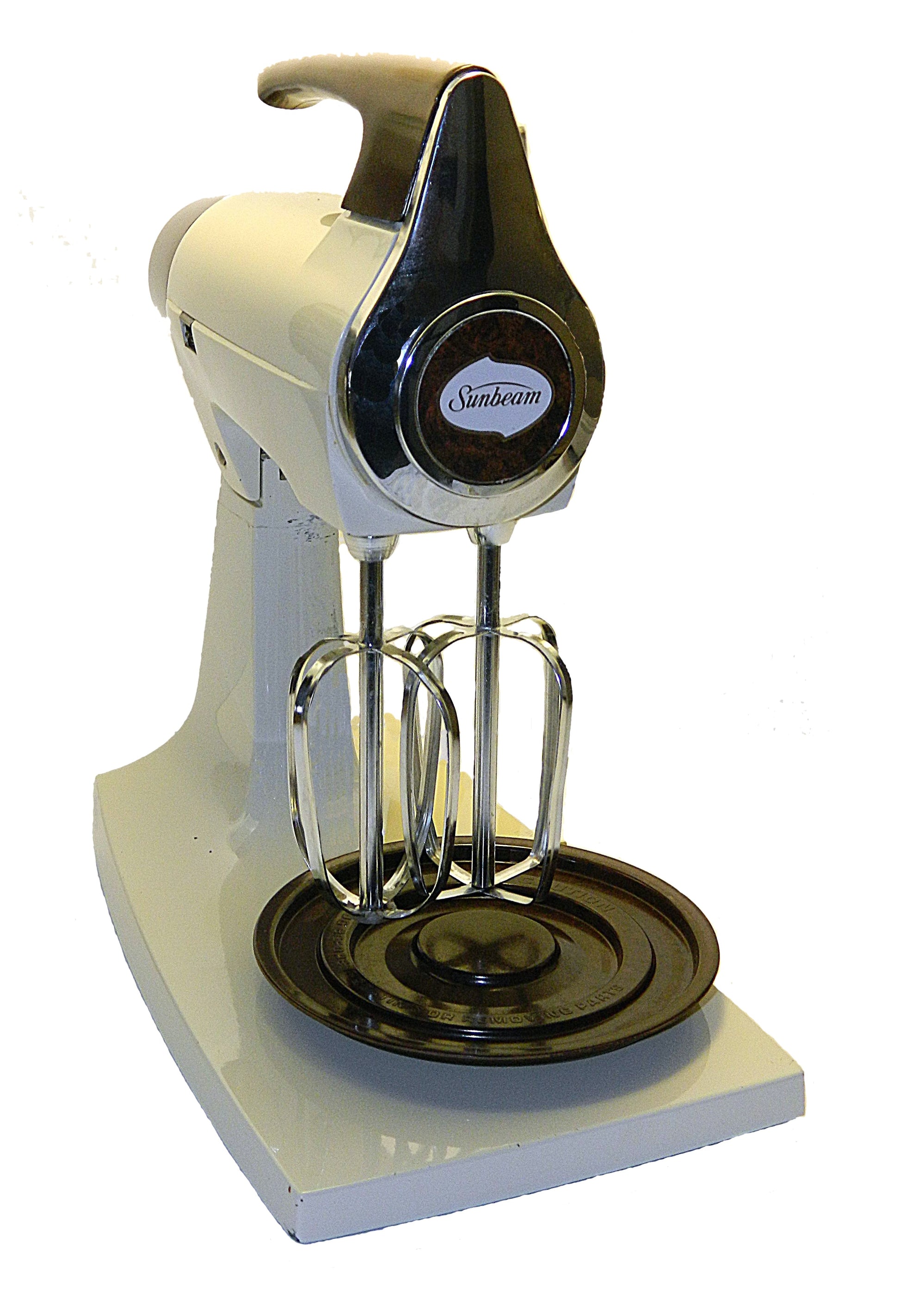 Mixmaster Model 1-7A Refurbished - Cream/White