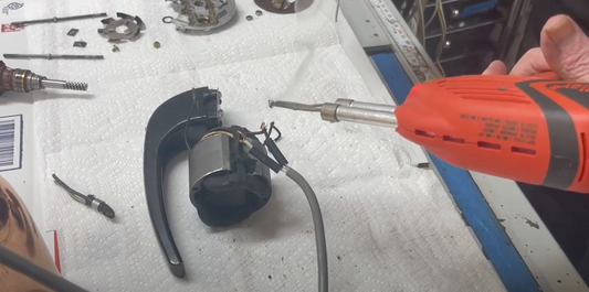 How to install a new power cord on a Mixmaster Junior (Video)