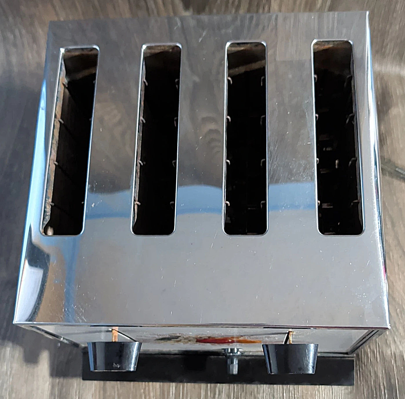 Toastmaster 4-Slice Toaster D154WH White Chrome - Fruit Design